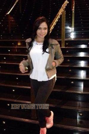 151212 - Carolina Age: 28 - Australia