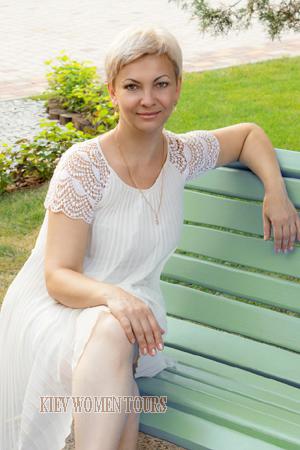 152889 - Valentina Age: 58 - Ukraine