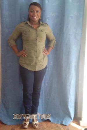 158659 - Yuli Age: 38 - Colombia