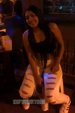 163464 - Laura Age: 29 - Colombia
