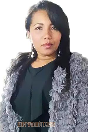 170802 - Aleyda Age: 52 - Colombia