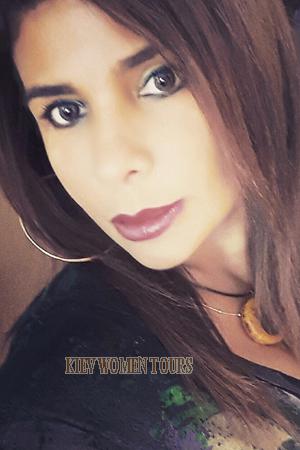 175031 - Luz Age: 50 - Chile