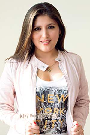 175474 - Julie Age: 39 - Peru