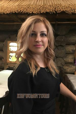 176203 - Irina Age: 37 - Ukraine