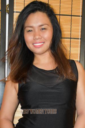 180606 - Richelle Age: 34 - Philippines