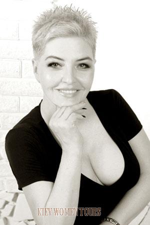 182388 - Yelena Age: 51 - Ukraine