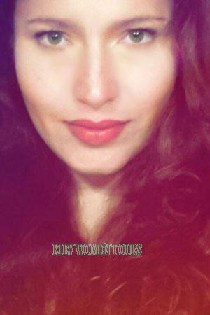 183294 - Emma Age: 42 - Spain