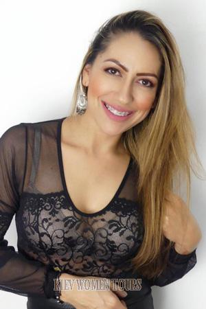 185717 - Ana Olivia Age: 46 - Colombia