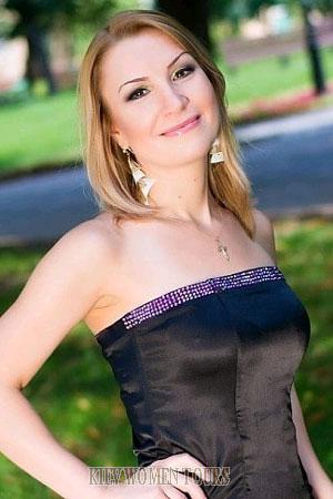 186205 - Elena Age: 41 - Ukraine