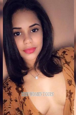 190046 - Willeny Age: 30 - Dominican Republic