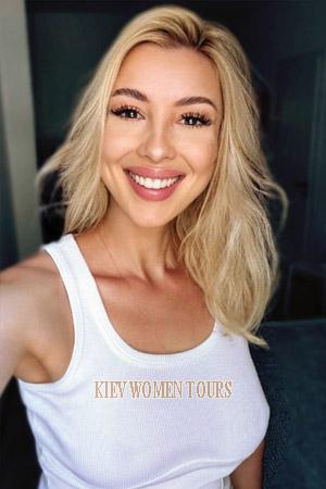 191710 - Zoryana Age: 44 - Ukraine