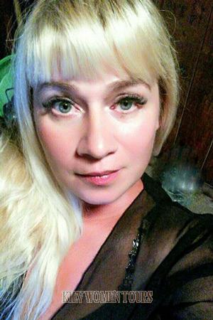 193046 - Irina Age: 51 - Ukraine