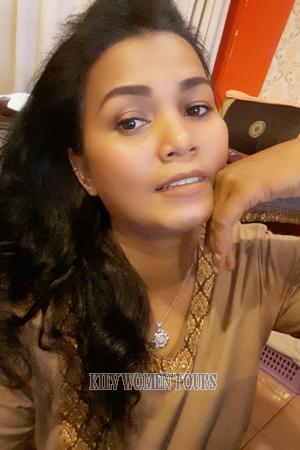 194259 - Phonthip Age: 43 - Thailand