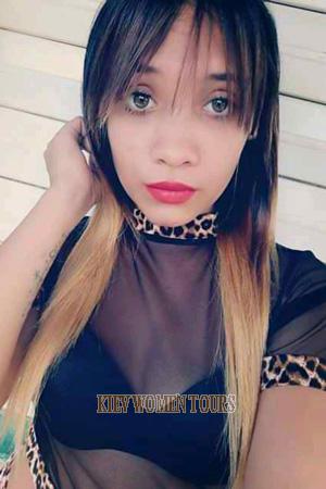 194372 - ILianet Age: 26 - Cuba