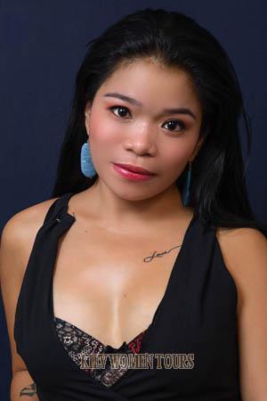 195318 - Rudelyn Age: 30 - Philippines