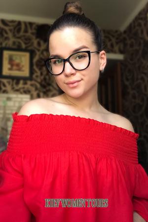 196018 - Ulyana Age: 24 - Ukraine