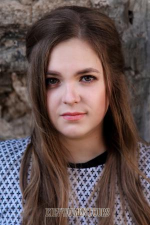 196559 - Oksana Age: 30 - Russia