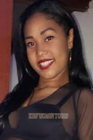 197109 - Doralis Age: 26 - Cuba