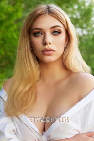 198083 - Mariya Age: 26 - Ukraine