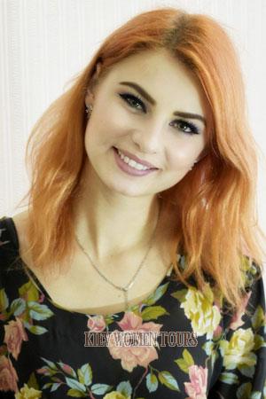 199710 - Elena Age: 23 - Ukraine