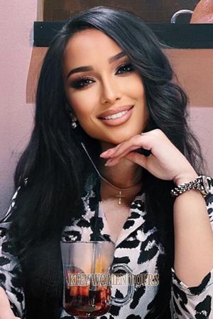 200152 - Olga Age: 28 - Russia