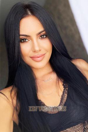 202134 - Alina Age: 31 - Ukraine