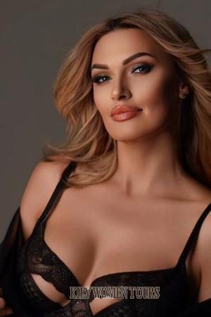 202488 - Ekaterina Age: 37 - Russia