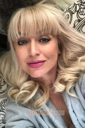 203292 - Oksana Age: 50 - Ukraine