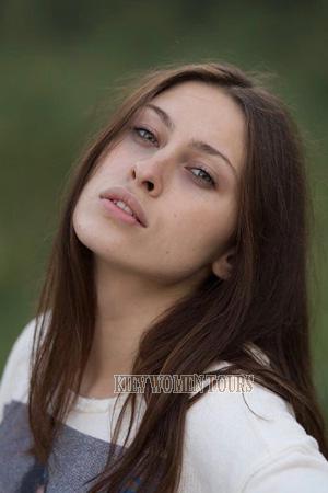 206876 - Karina Age: 31 - Ukraine