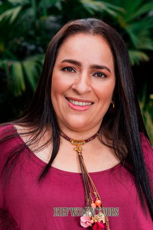 207513 - Yised Age: 44 - Colombia