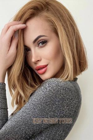 208210 - Inna Age: 30 - Ukraine