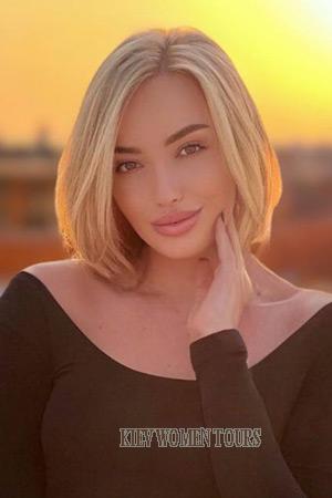 210613 - Yuliia Age: 30 - Ukraine