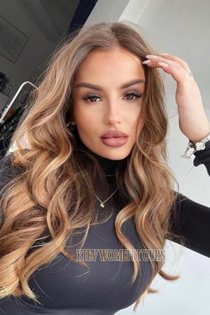 211203 - Daria Age: 26 - Italy