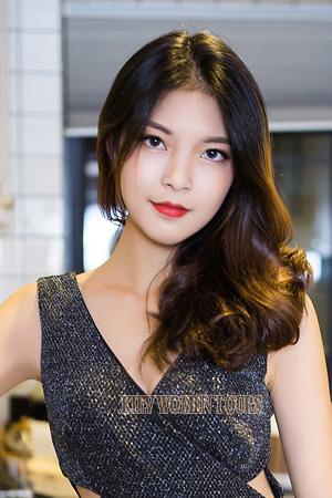 211378 - Bertha Age: 26 - China