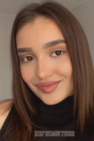 211954 - Liudmyla Age: 18 - Ukraine