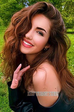212603 - Anastasiia Age: 25 - Ukraine