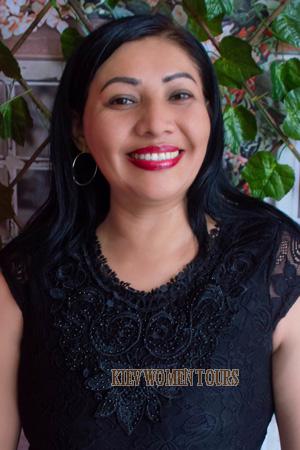 213006 - Alicia Age: 43 - Peru