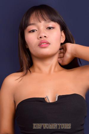 213018 - Marisa Age: 21 - Philippines