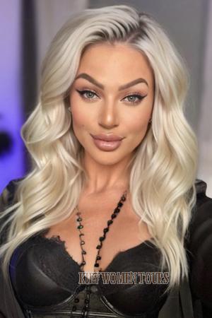 213114 - Anna Age: 37 - Ukraine