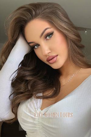 213485 - Yelyzaveta Age: 23 - Ukraine