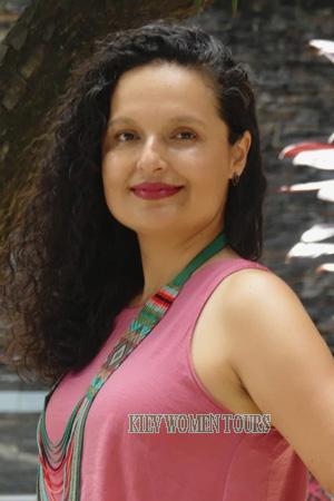 215918 - Alba Age: 44 - Colombia