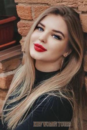 216204 - Oksana Age: 33 - Ukraine