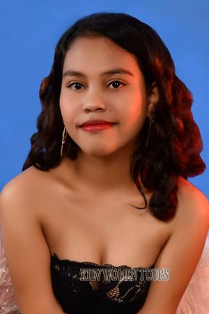 216269 - Catherine Age: 20 - Philippines