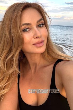 217187 - Nataliia Age: 46 - Ukraine