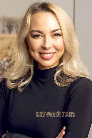 218122 - Irina Age: 43 - Ukraine