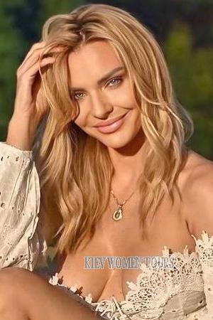 218996 - Kamila Age: 39 - Poland