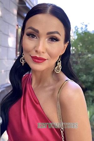 219896 - Yuliia Age: 41 - Ukraine