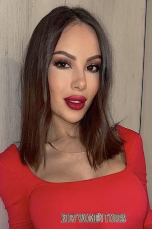 221001 - Alla Age: 35 - Ukraine