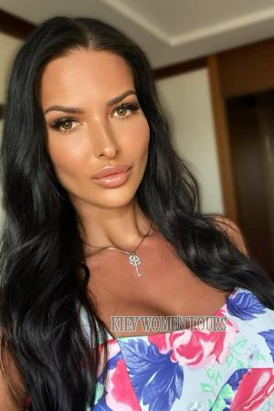 221070 - Alina Age: 32 - Ukraine