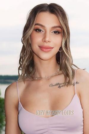 221498 - Olena Age: 28 - Ukraine